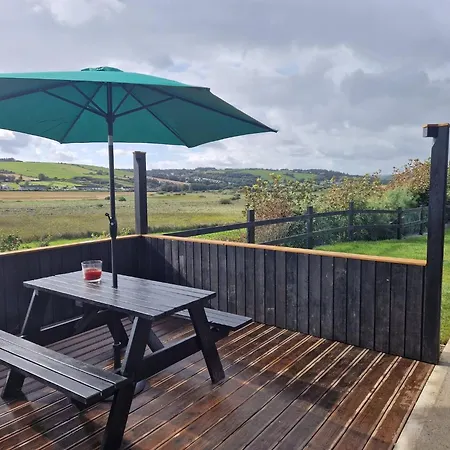 Black - Sea View With Deck Garden Garrylucas